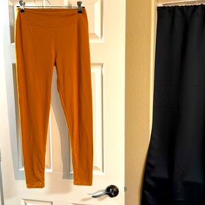 157.  Malvina Leggings - One Size